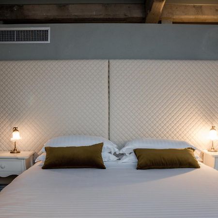 Le Ali Del Frassino Hotell Peschiera del Garda Exteriör bild