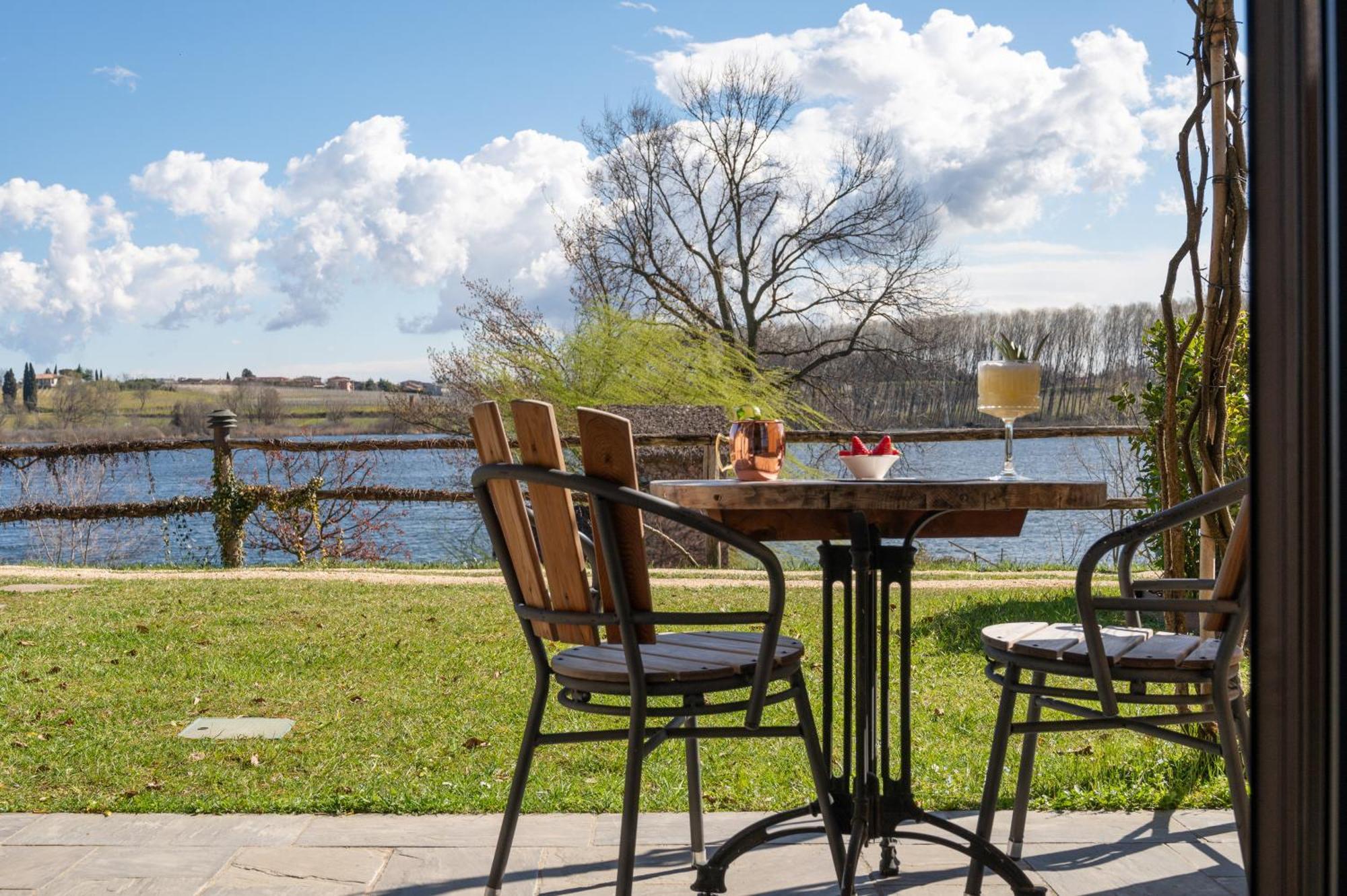 Le Ali Del Frassino Hotell Peschiera del Garda Exteriör bild